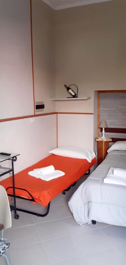 Tourist House Ostia Antica Hotel Ponte Galeria Ngoại thất bức ảnh