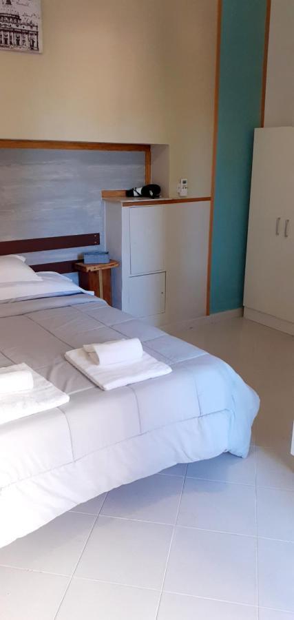 Tourist House Ostia Antica Hotel Ponte Galeria Ngoại thất bức ảnh